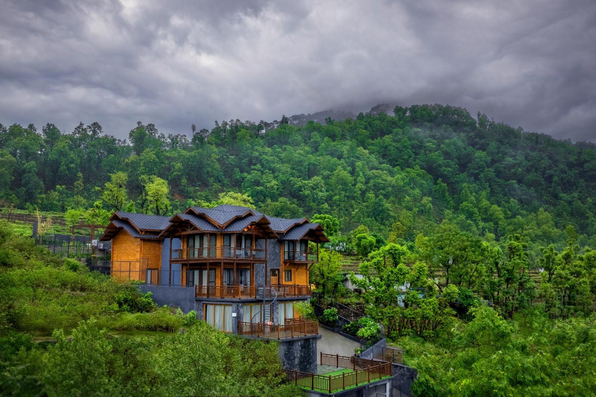 Ama Stays & Trails Kashi House, Rishīkesh Extérieur photo